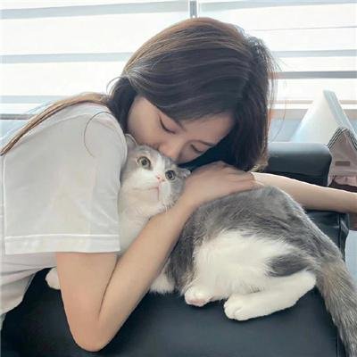 爱上熟男行不行